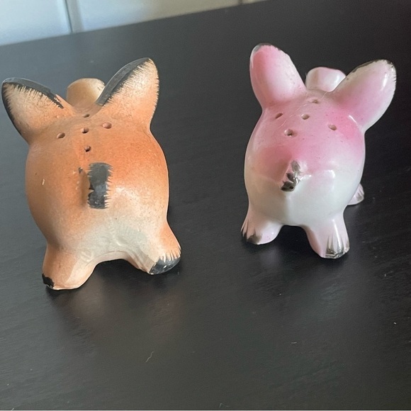 $5 DEAL Pig Salt & Pepper Shaker Set Vintage Retro Pink Peach Unique - Picture 2 of 5